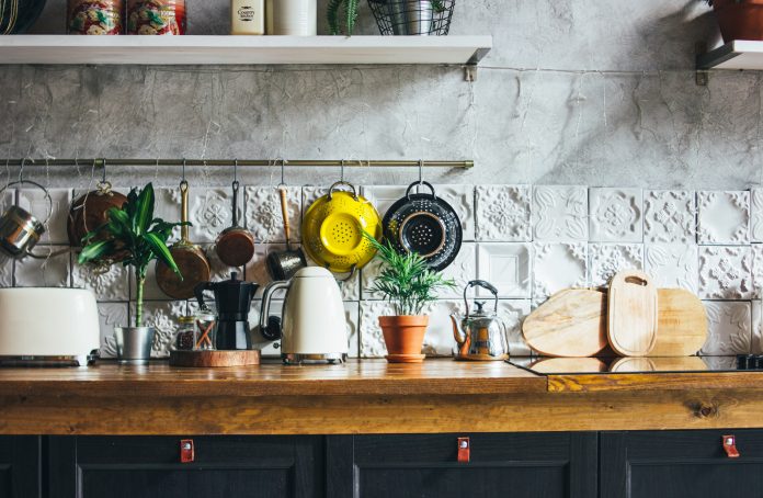 Pracovní plocha kuchyně, prvky interiéru, skandinávský rustikální styl